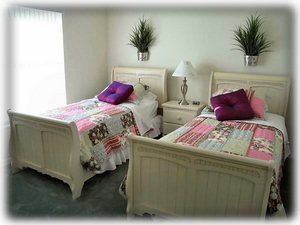 Twin bedroom